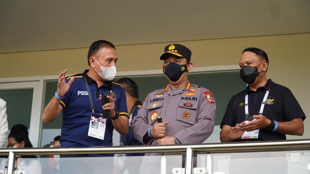 Ketum PSSI,  Mochamad Iriawan bersama Jenderal Listyo Sigit Prabowo dan Menpora Zainudin Amali / Foto: LIB