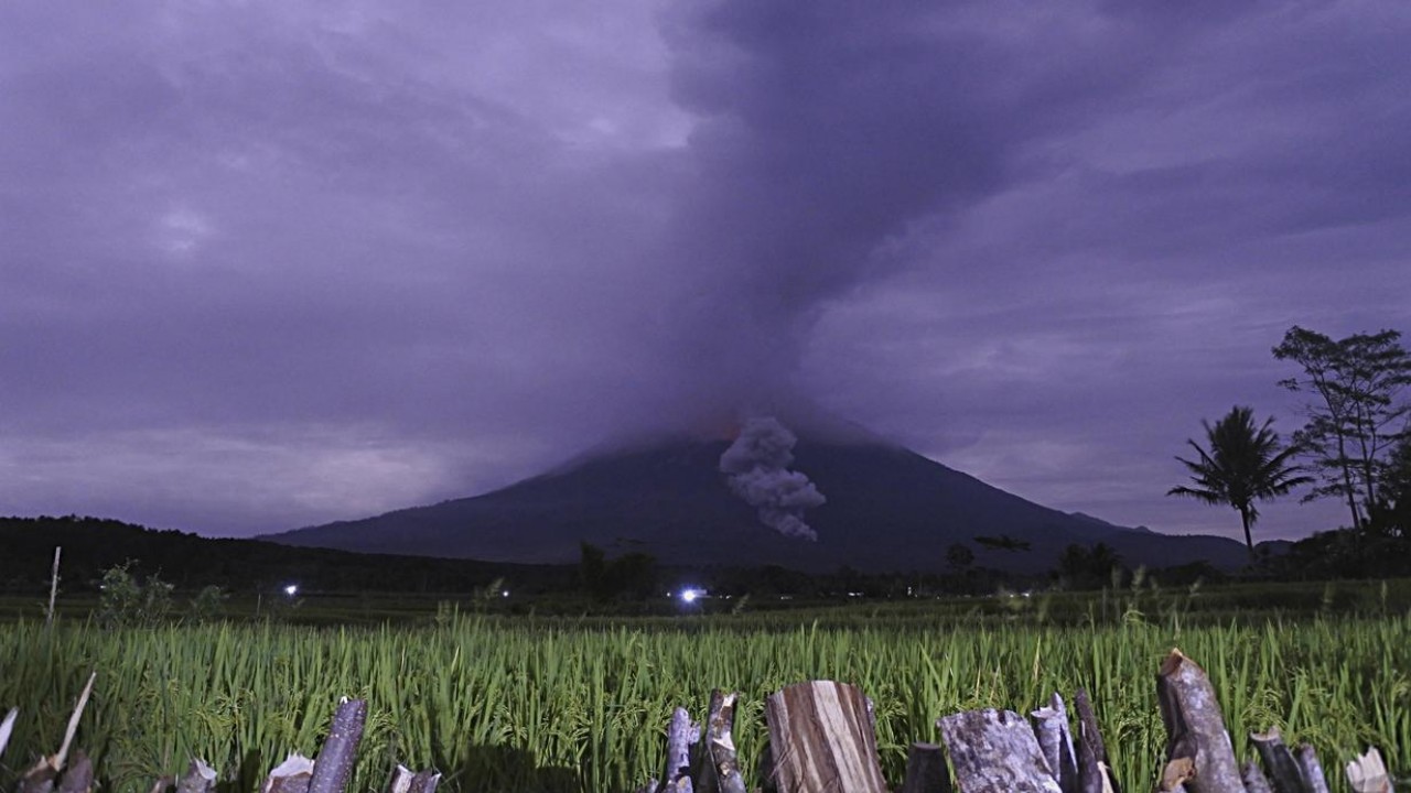 Gunung Semeru kembali erupsi/ist