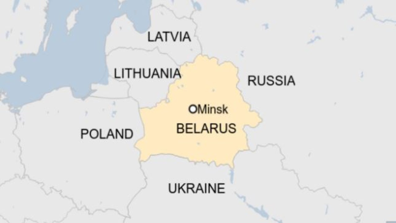Polandia akan bangun tembok perbatasan Belarus untuk mencegah masuknya imigran. (BBC)