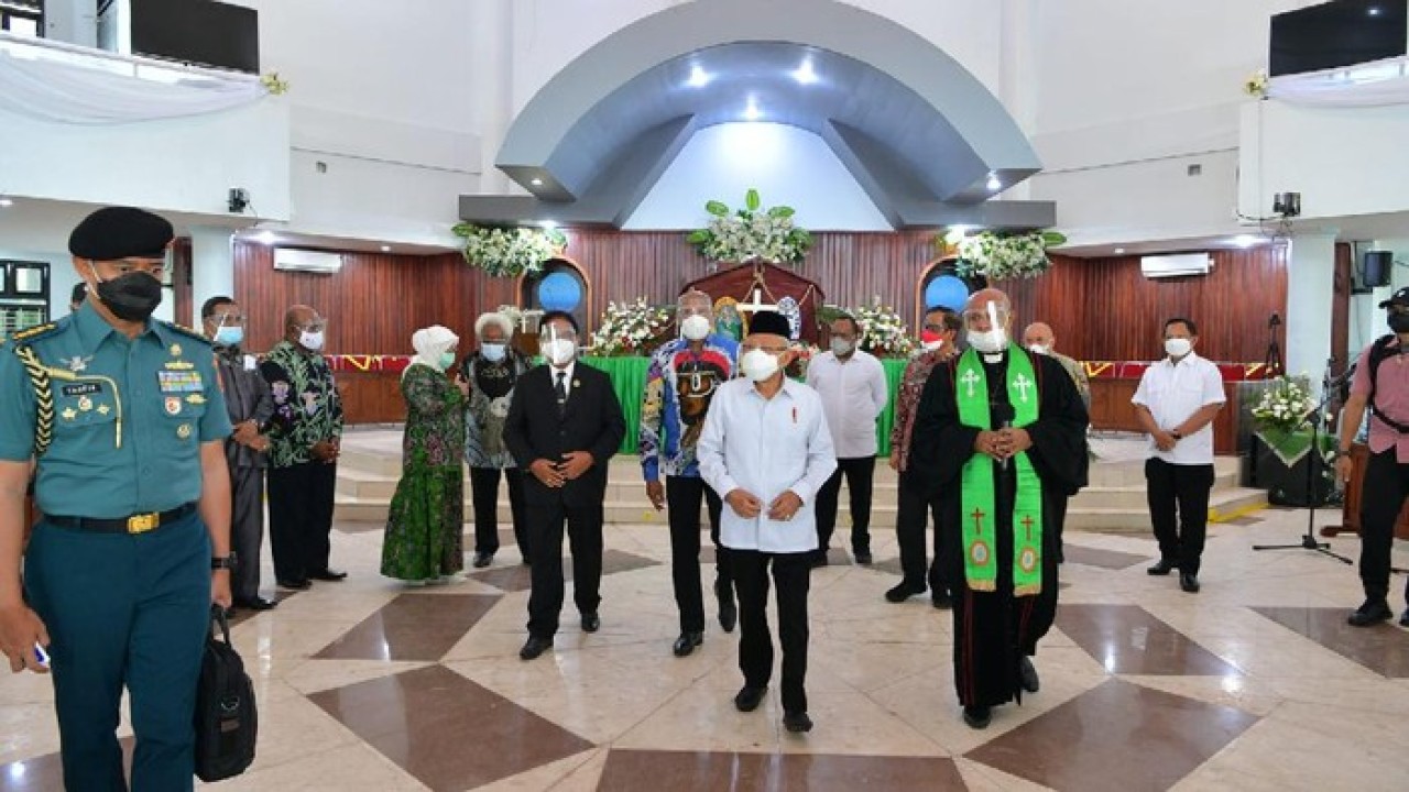 Wapres KH Ma'ruf Amin mengunjungi GKI Jemaat Pniel Jayapura, Papua/ist