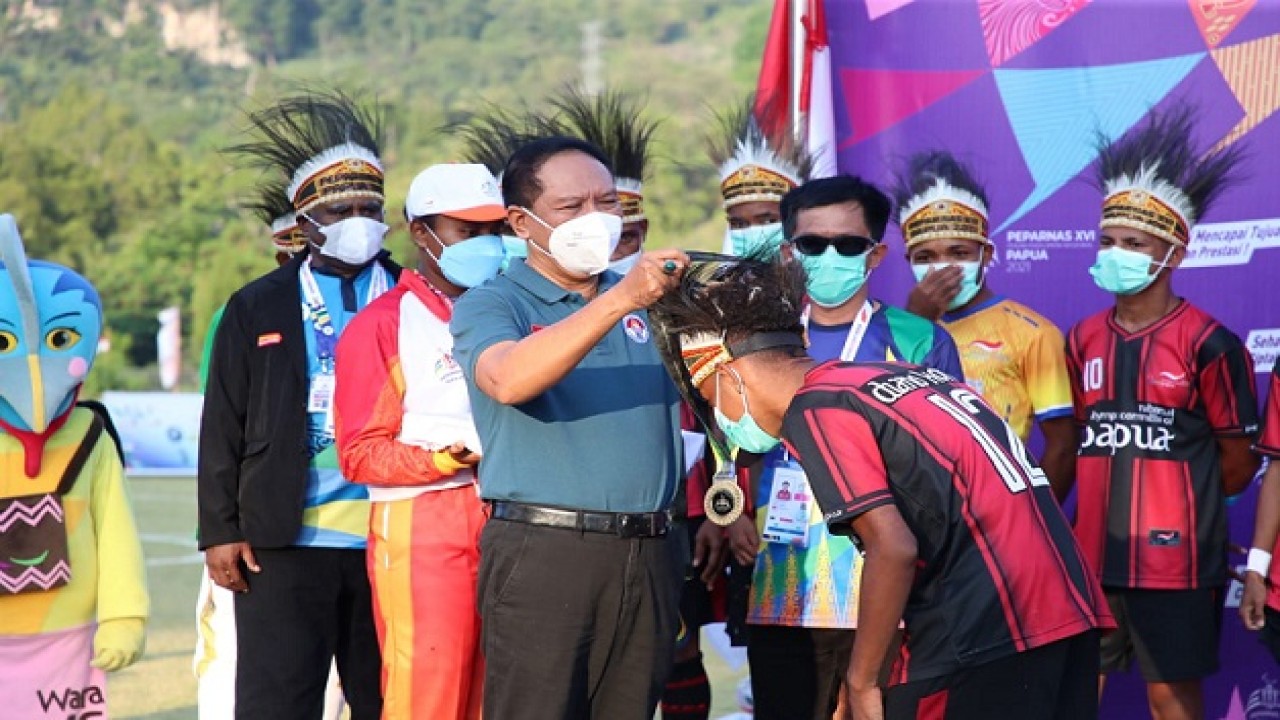 Menpora Amali di cabang olahraga Sepak Bola Papernas Papua 2021