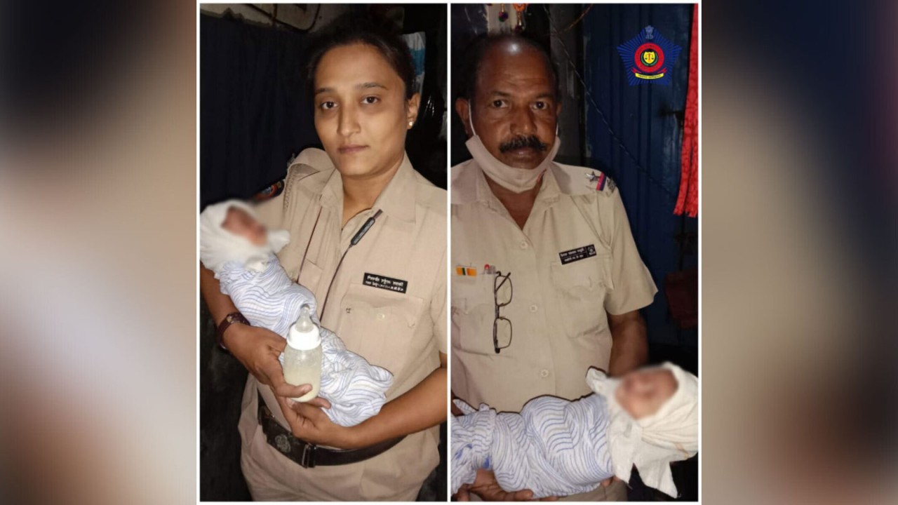 Polisi wanita India mengevakuasi bayi yang dibuang di selokan/ist