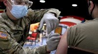 Militer AS sedang menjalani vaksinasi covid-19-1639727193