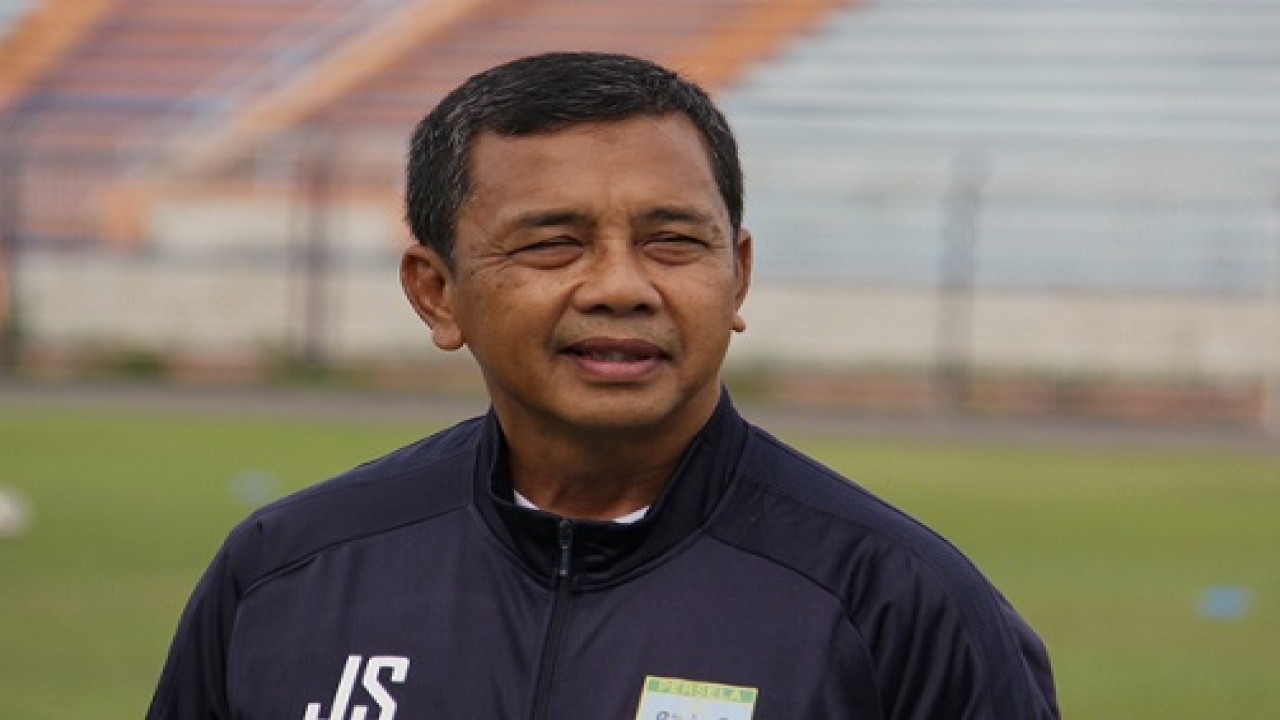 Pelatih baru Persela Lamongan, Jafri Sastra