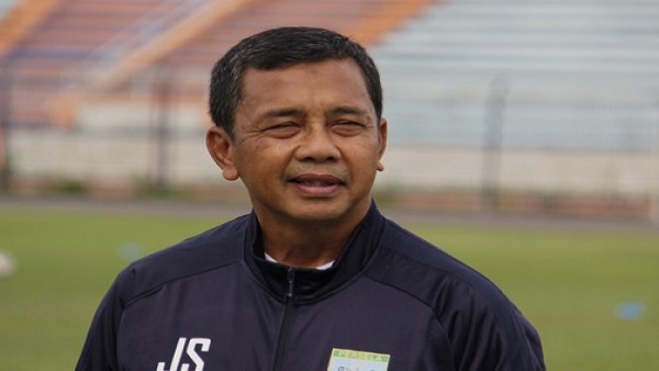 Pelatih baru Persela Lamongan, Jafri Sastra-1640090767