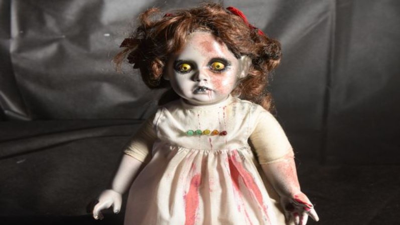 Boneka hantu ini dibeli Matt Tillet di acara lelang di Pennsylvania, AS. (Dilantha Dissanayake/Caters News/Daily Star)