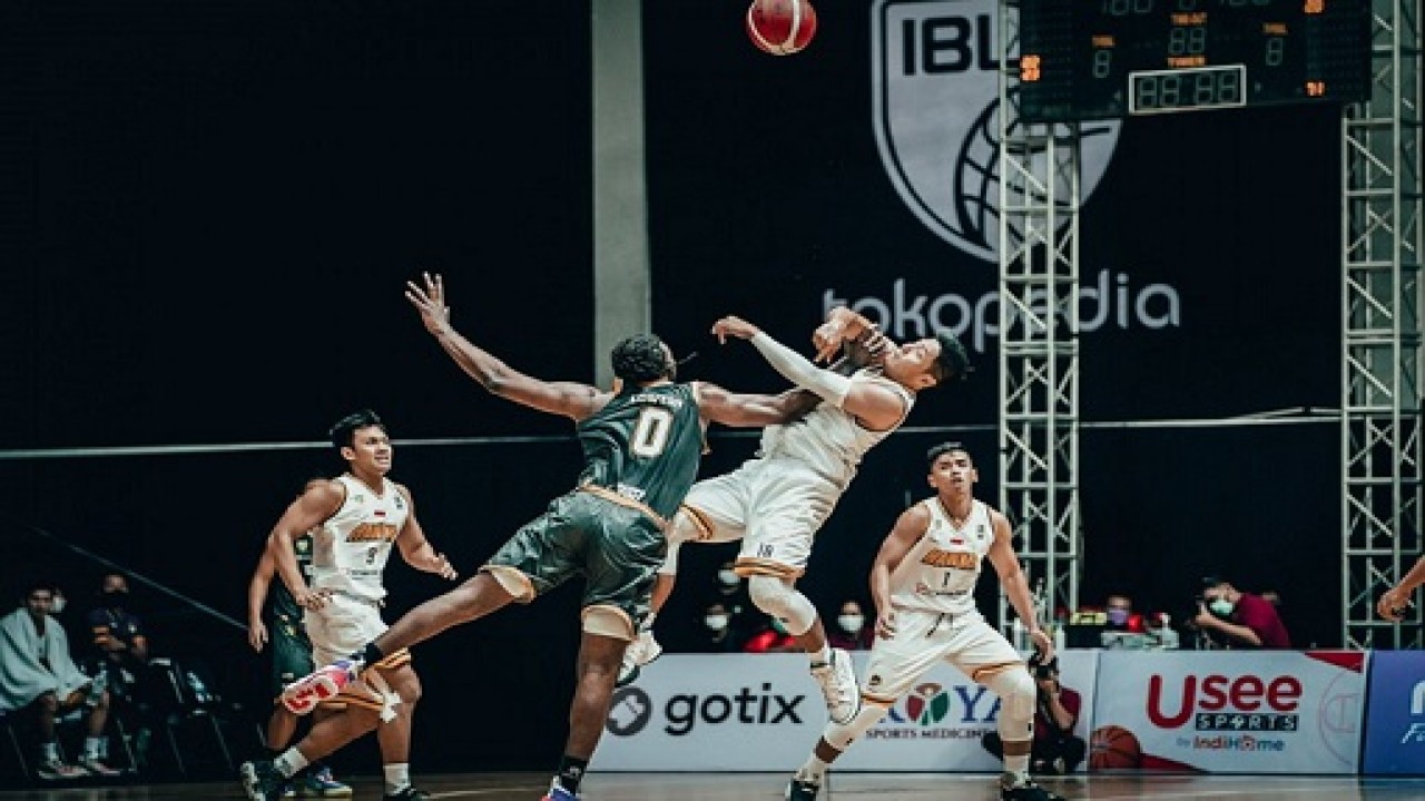 IBL 2022 laga Dewa United vs Tangerang Hawks