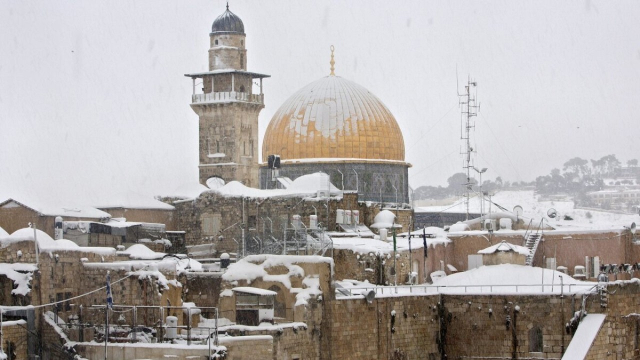 Kubah Masjid Al-Aqsa diselimuti salju/ist