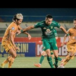 Laga Persebaya vs Bhayangkara FC-1642527031