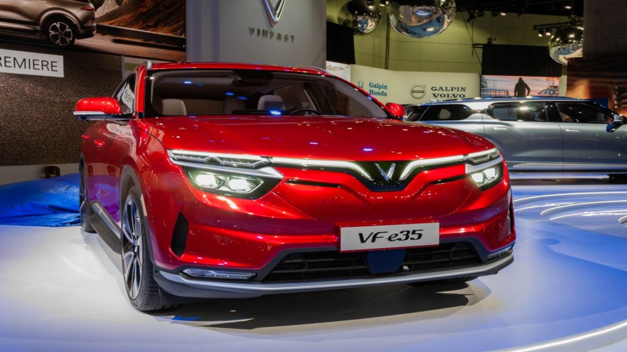 VinFast berencana membangun sel baterai mobil listrik di AS. (VnExpress)