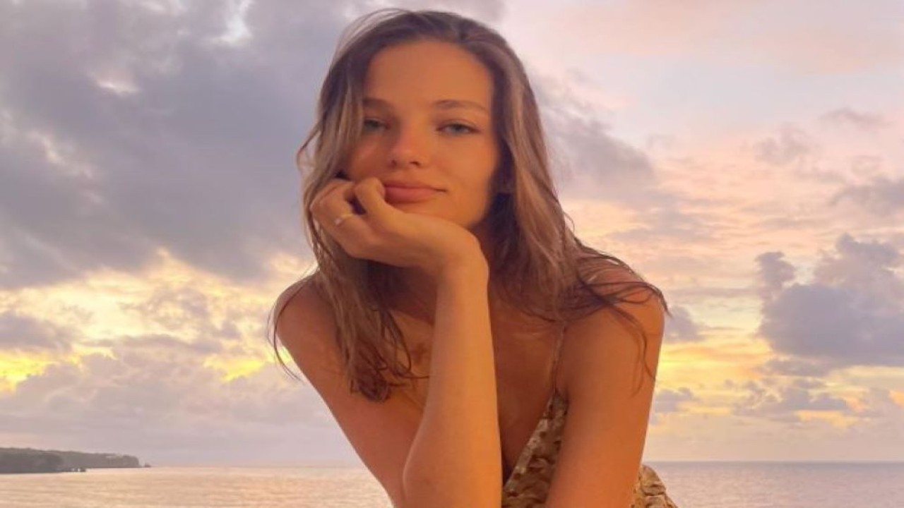 Model cantik Alesya Kafelnikova. (Instagram @kafelnikova_a)