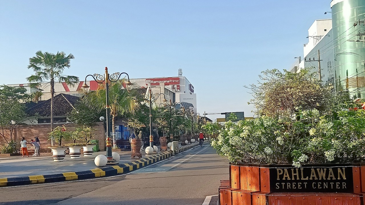 Kawasan jalan Pahlawan di Kota Madiun. (Arie Dwi Indarto)