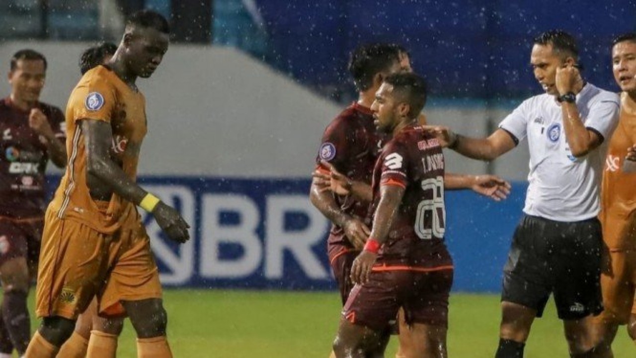 Laga Borneo FC vs Bhayangkara