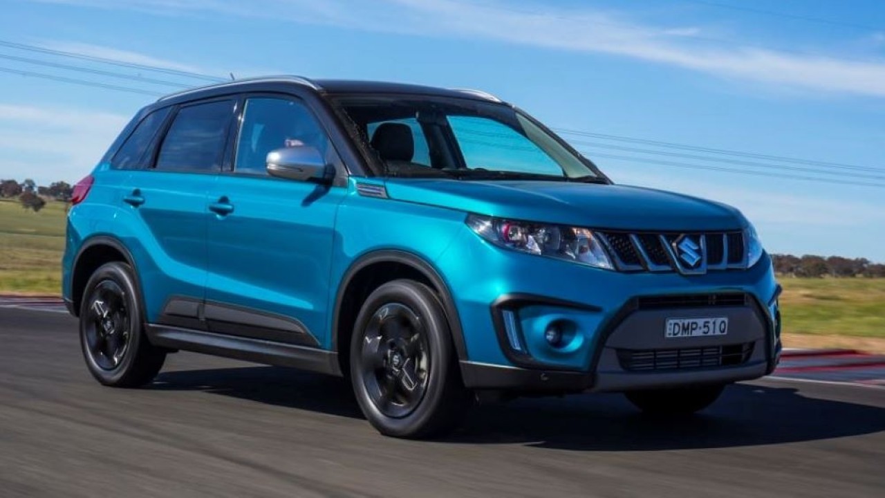 Suzuki Vitara. (Drive)