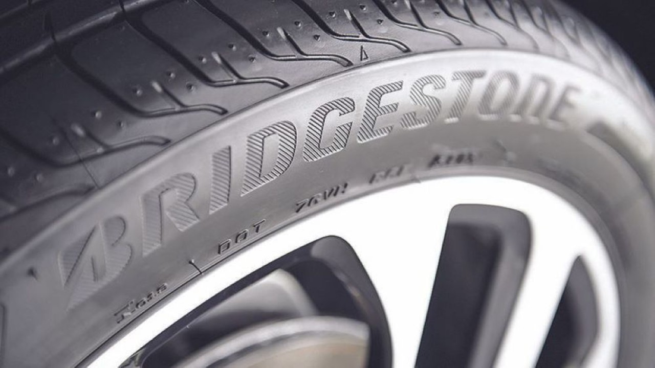 Ilustrasi ban Bridgestone. (Rubber News)