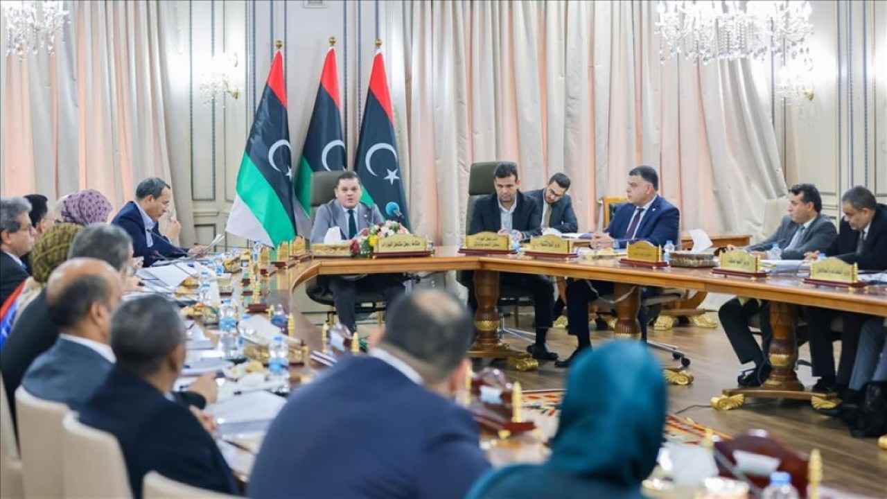 Dua menteri dalam kabinet Perdana Menteri sementara Libya Abdul Hamid Dbeibeh mengundurkan diri . (Anadolu Agency)