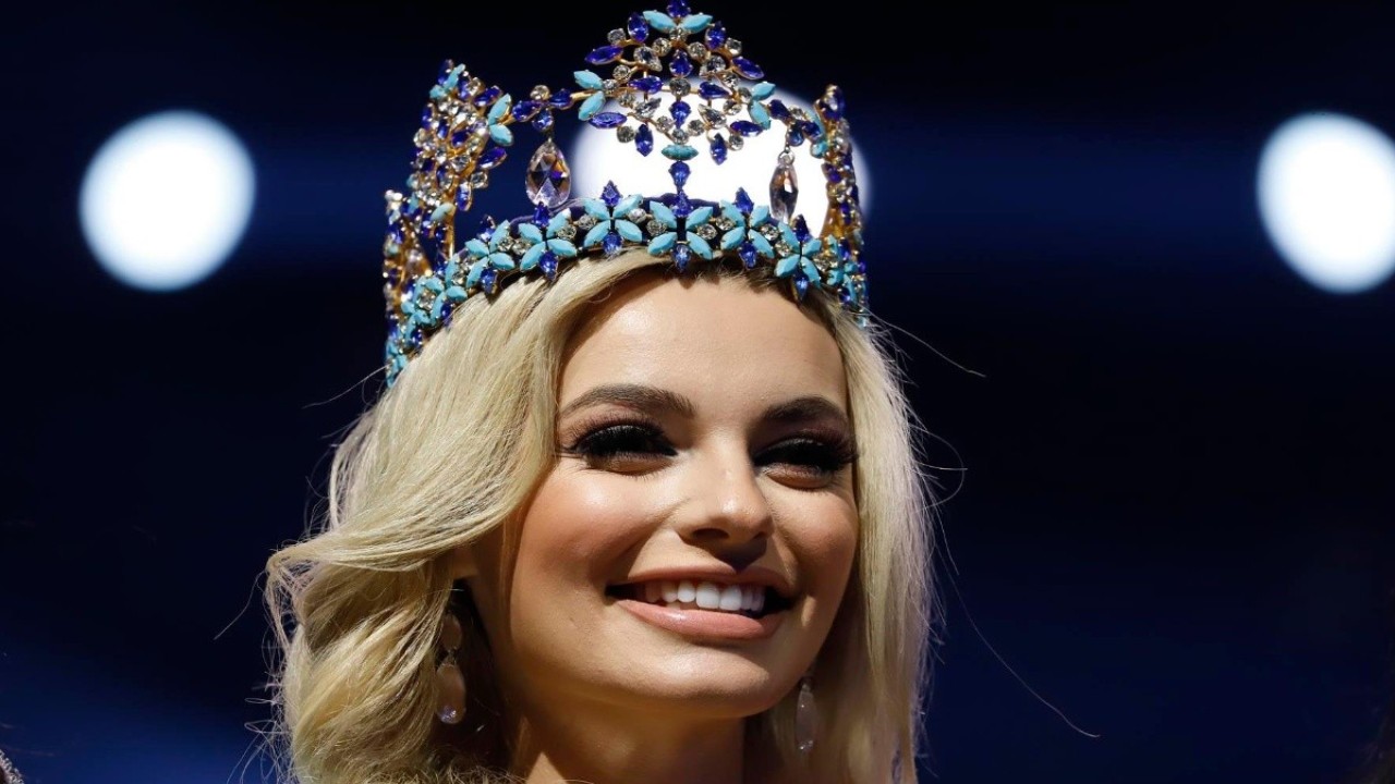 Miss World 2021 dari Polandia Karolina Bielawska/ist