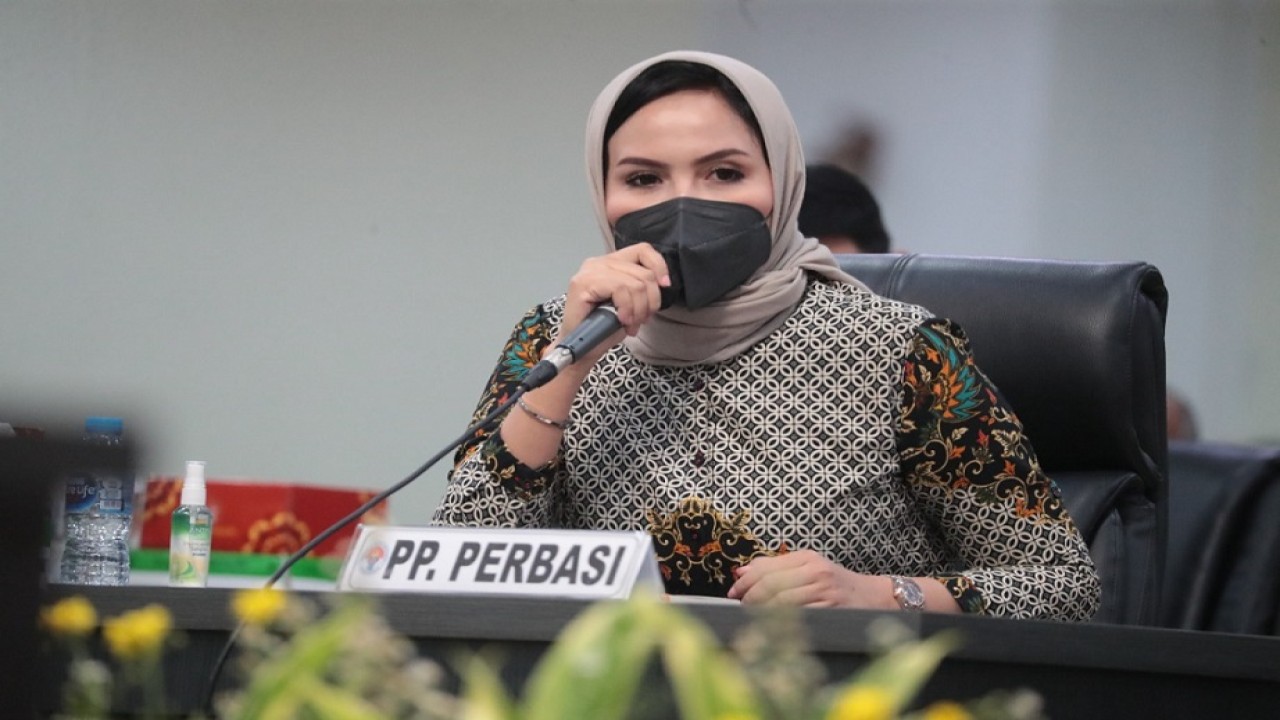 Sekjen PP Perbasi, Nirmala Dewi