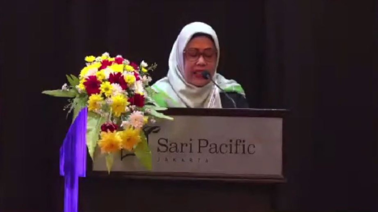 Ketua Komisi PRK MUI, Dr. Hj. Siti Ma'rifah. M.M., M.H.