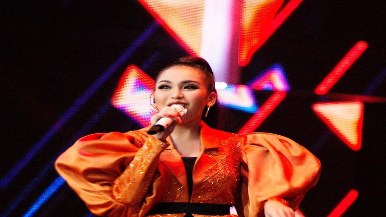 Ayu Ting Ting/ist