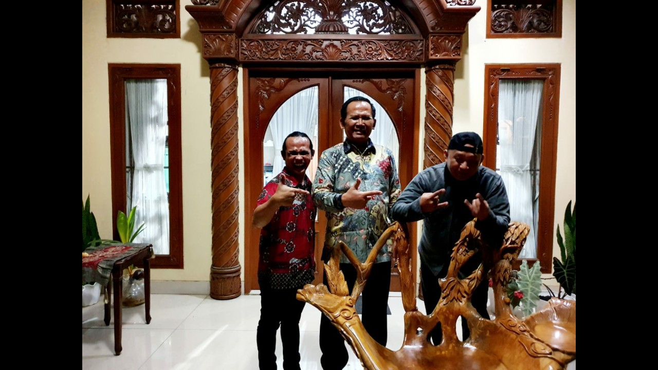 Brigjen (Purn) Budi Setiawan (tengah). (Net)