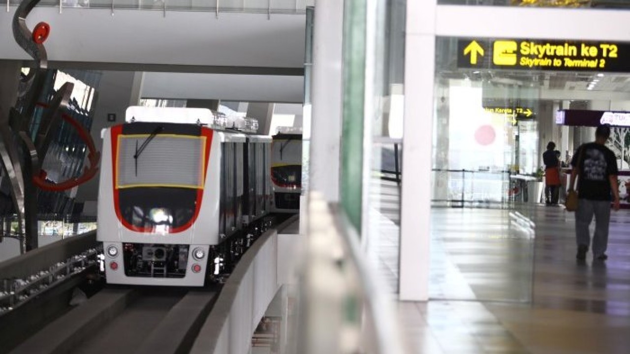 Skytrain Bandara Soekarno-Hatta. (Wartakota)