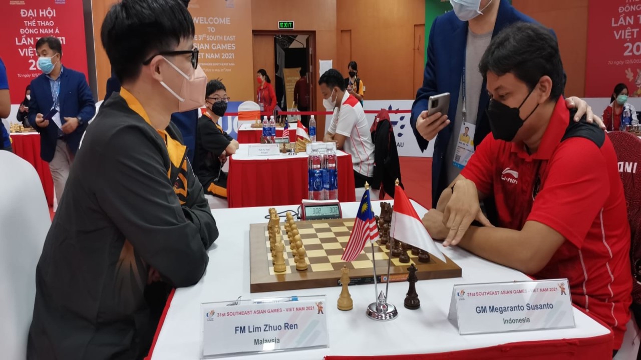 GM Susanto Megaranto (kanan)/ist