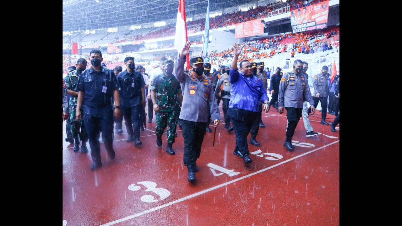 Kapolri Jenderal Listyo Sigit Prabowo saat menghadiri perayaan Hari Buruh Sedunia di GBK.