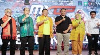 Ketua MPR RI Bambang Soesatyo (ketiga kiri)-1653021516
