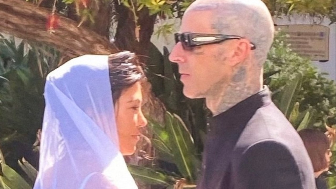 Kourtney Kardashian dan Travis Barker/Instagram