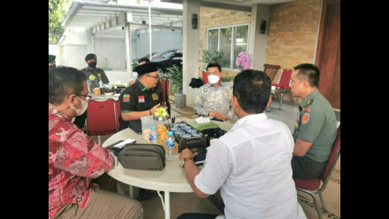 Pertemuan pengurus DPP APKASINDO dengan Jenderal TNI (Purn) Moeldoko. (sawitsetara.net)