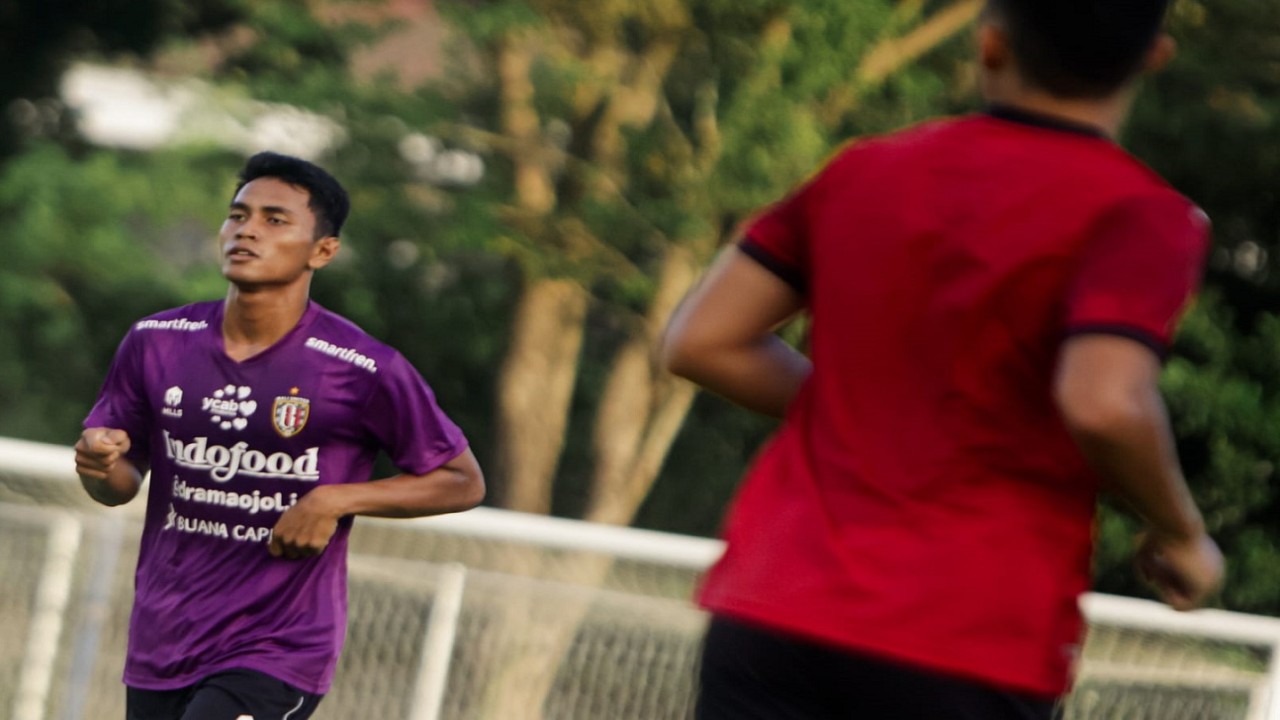 Pemain Bali United, Komang Aryantara