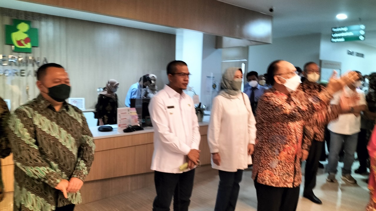Bupati Bandung Dadang Supriatna resmikan RS Hermina Soreang.foto Ifal Ode