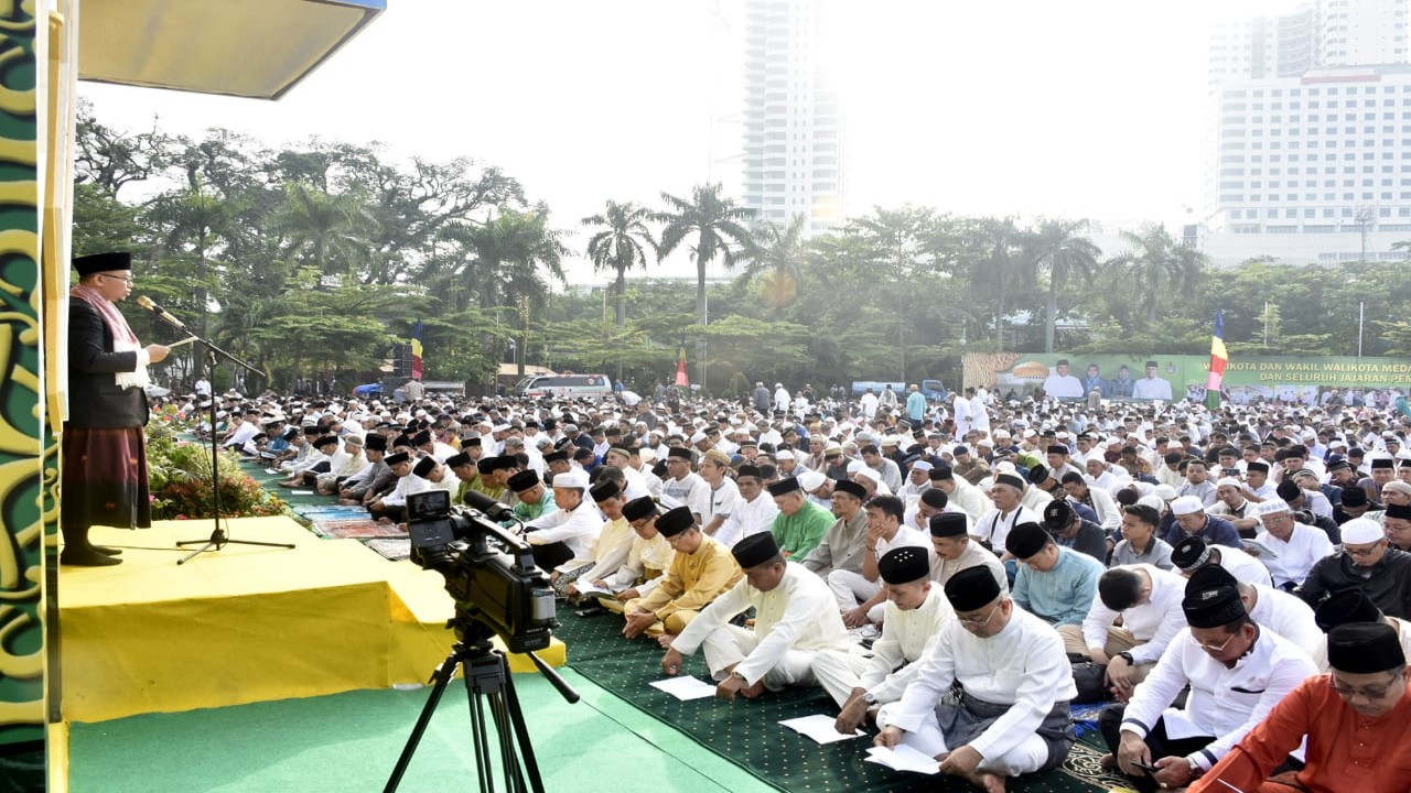 Salat Idul Fitri 1443 Hijriah di Lapangan Merdeka Medan/ist