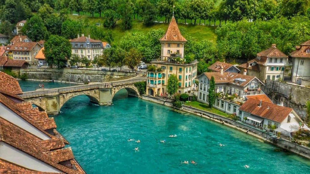 Sungai Aare di Bern, Swiss. (Connie Handscomb/Net)