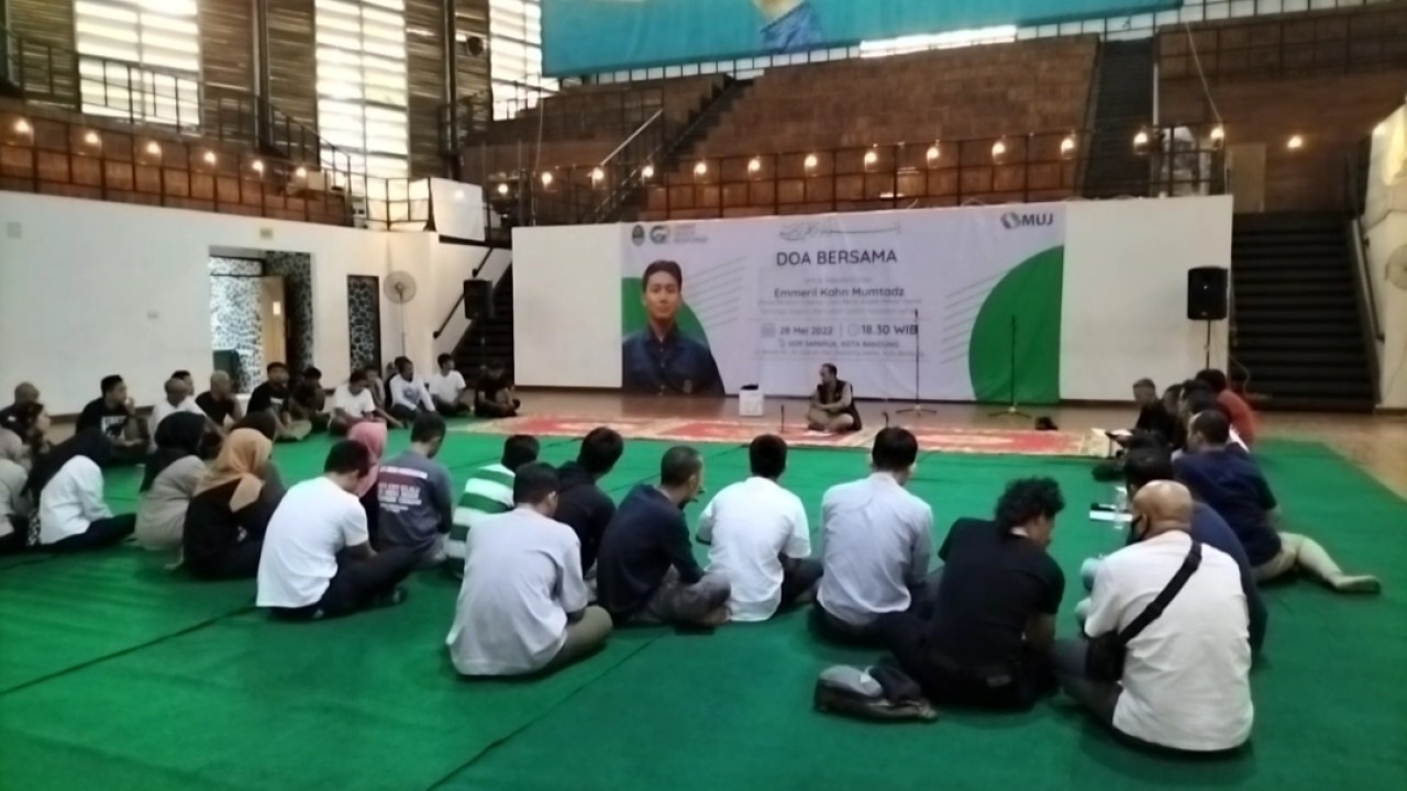 Saat Doa Bersama untuk Eril di Bandung. Foto: Saifal Ode