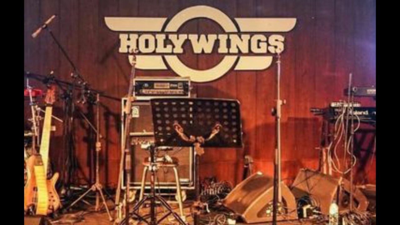 Holywings. (Net)