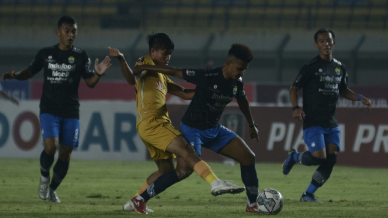 Laga Persib vs Bhayangkara FC