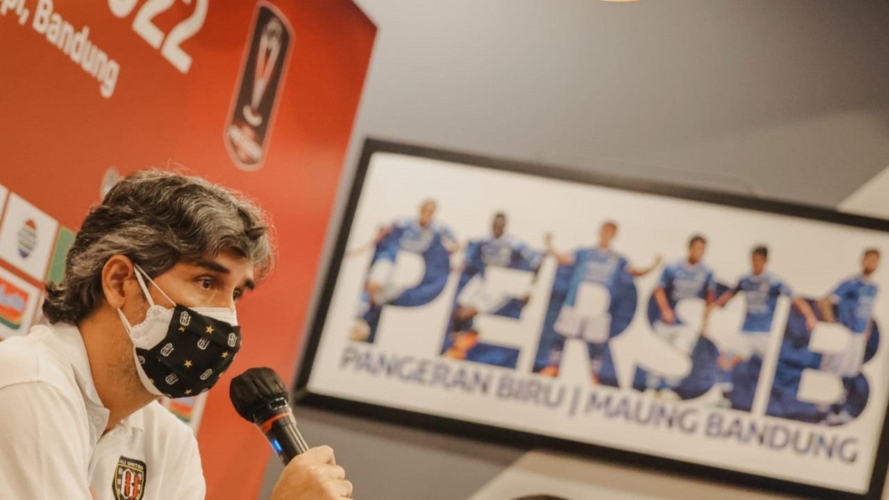 Pelatih Bali United, Stefano Cugurra