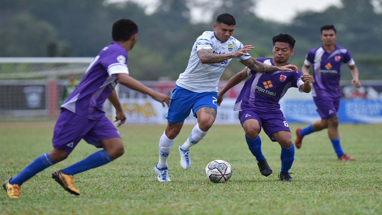 Persib vs Batam Selection