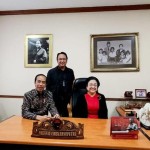 Presiden Joko Widodo bersama Presiden Kelima RI yang juga Ketua Umum PDI Perjuangan Megawati Soekarnoputri dan Prananda-1655782319