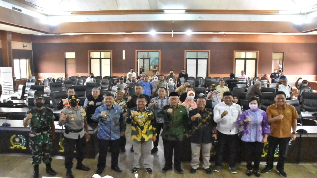 Wakil Ketua MPR RI Arsul Sani dalam kunjungan kerja ke Kabupaten Sumedang. Foto: Dok MPR