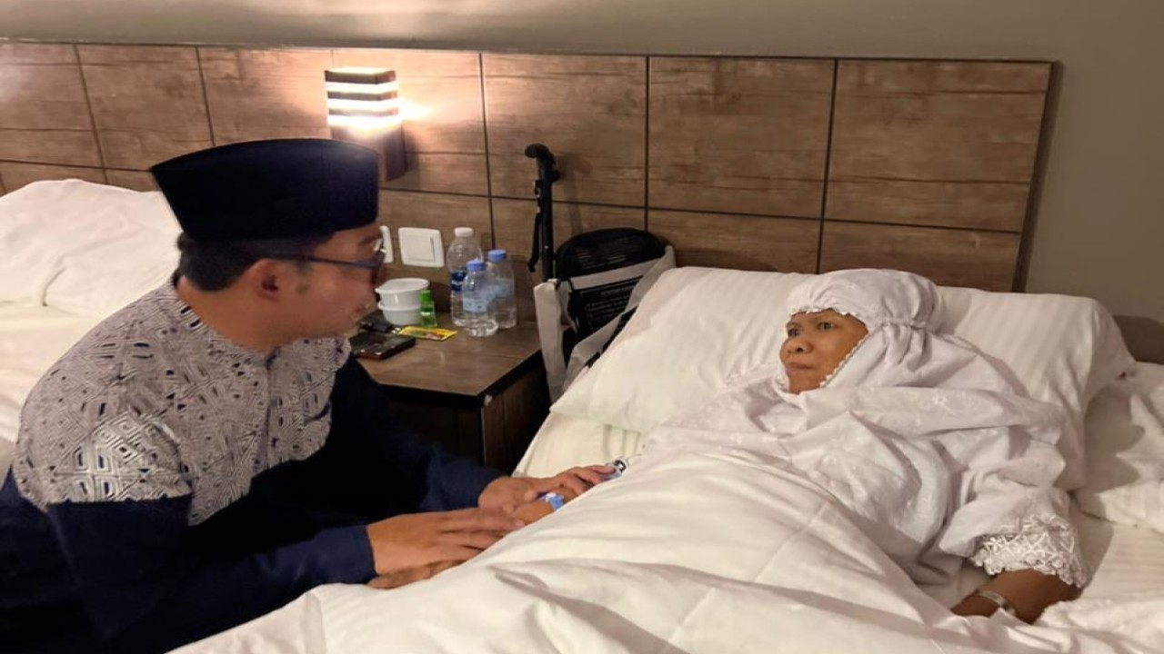 Ridwan Kamil Jenguk Jamaah Haji Asal Jabar