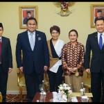 Ketua MPR RI Bambang Soesatyo (kanan)-1656653606