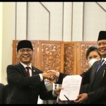 Ketua MPR RI Bambang Soesatyo (kanan)-1656659131