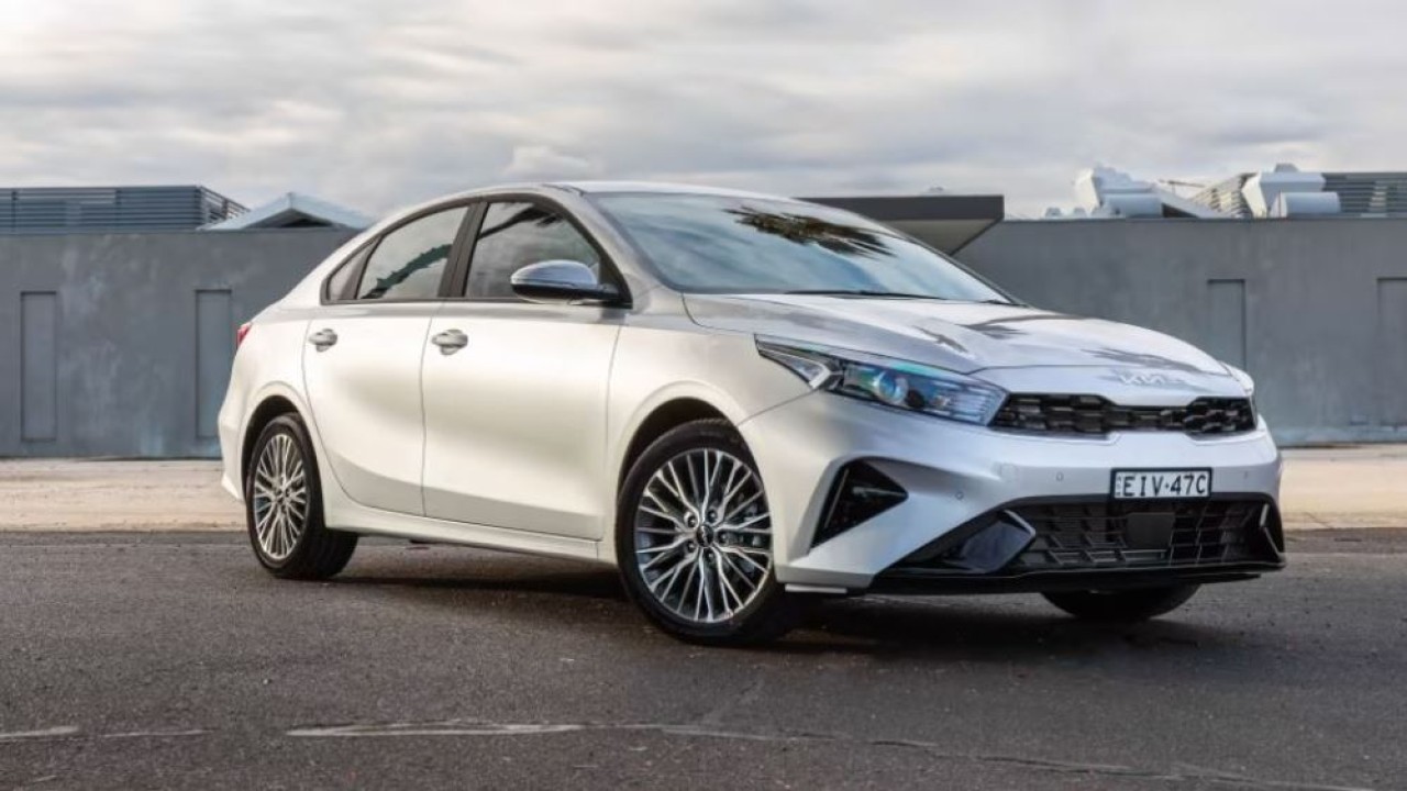 Ribuan Kia Cerato 2022 terkena recall. (Drive)