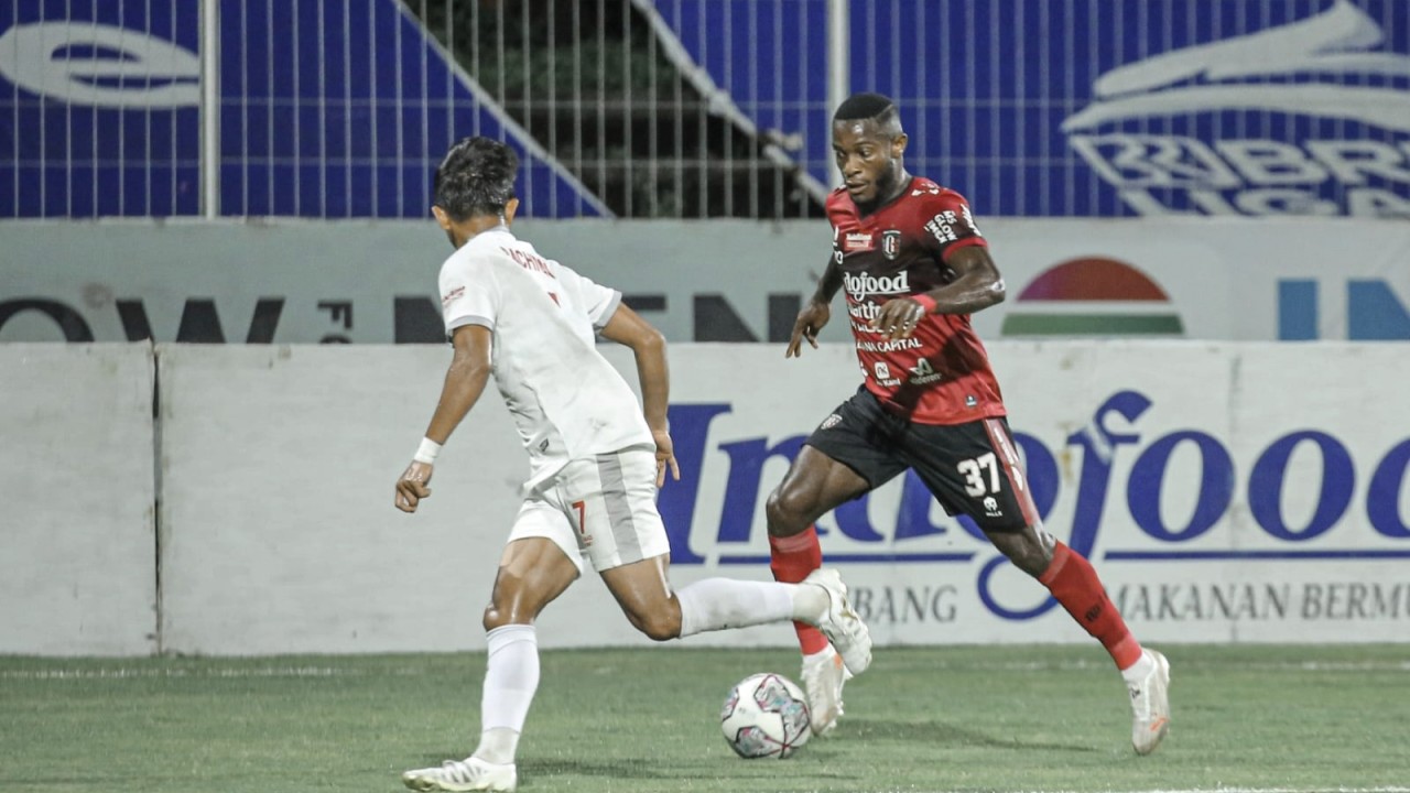 Laga PSM Makassar vs Bali United