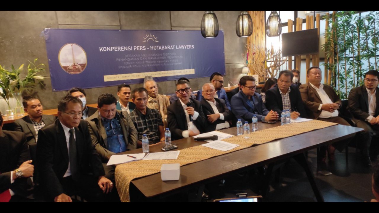 Konferensi pers Persatuan Marga Hutabarat.