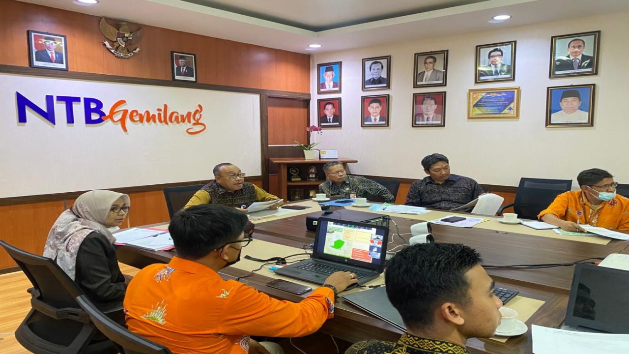 rapat perkembangan penanganan PMK yang dipimpin kepala BNPB, Kamis (14/7/2022) di Mataram. Foto (Istimewa)