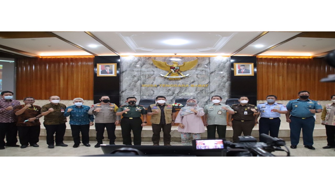 Rapat Koordinasi Percepatan Penanganan Penyakit Mulut dan Kuku (PMK) di Provinsi Nusa Tenggara Barat digelar di Gedung Sangkareang Kantor Gubernur NTB Kamis, ( 21/7/2022). Foto (Istimewa)